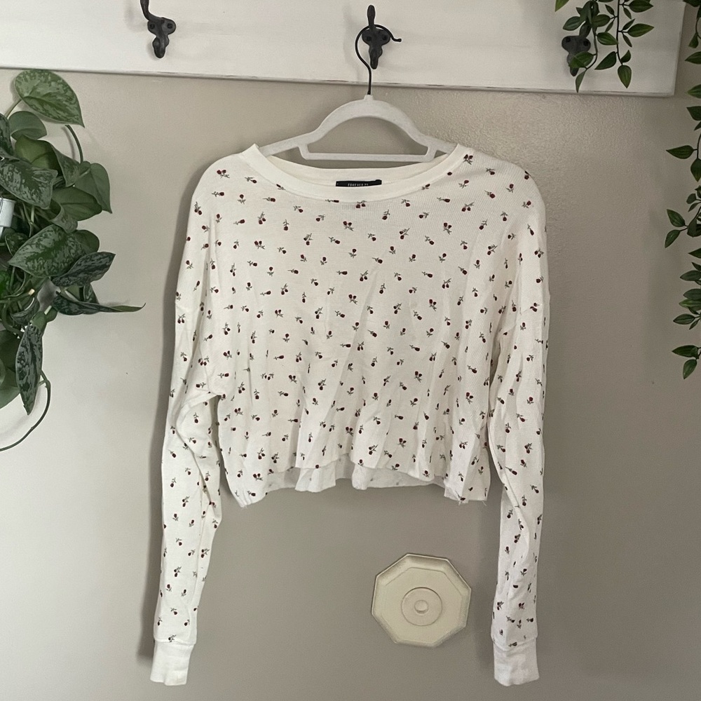dainty floral long sleeve top